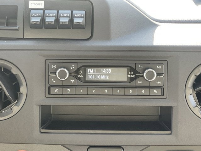 2025 Ford E-Series Cutaway E-350 SRW 138" WB