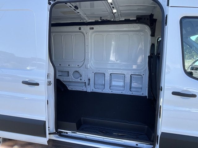 2026 Ford Transit Cargo Van T-250 148" Med Rf 9150 GVWR RWD
