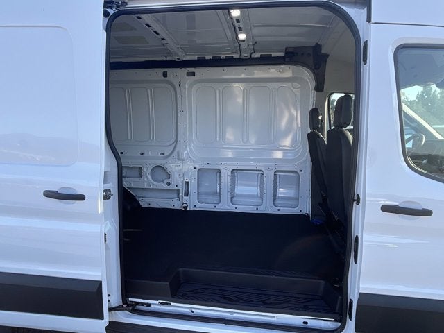 2025 Ford Transit Cargo Van T-250 148" Med Rf 9070 GVWR RWD