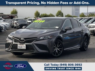 2022 Toyota Camry SE