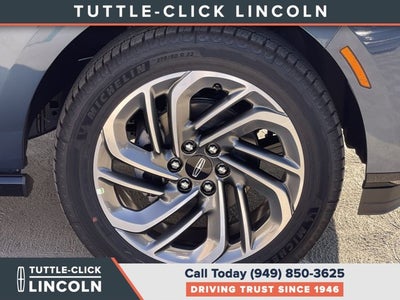 2027 Lincoln Navigator Reserve