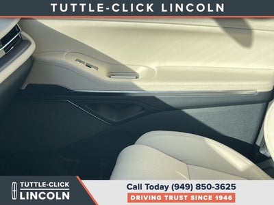 2027 Lincoln Navigator Reserve