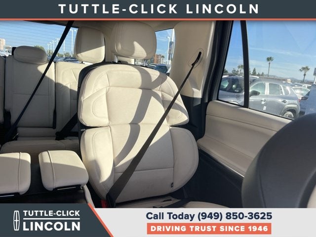 2027 Lincoln Navigator Reserve