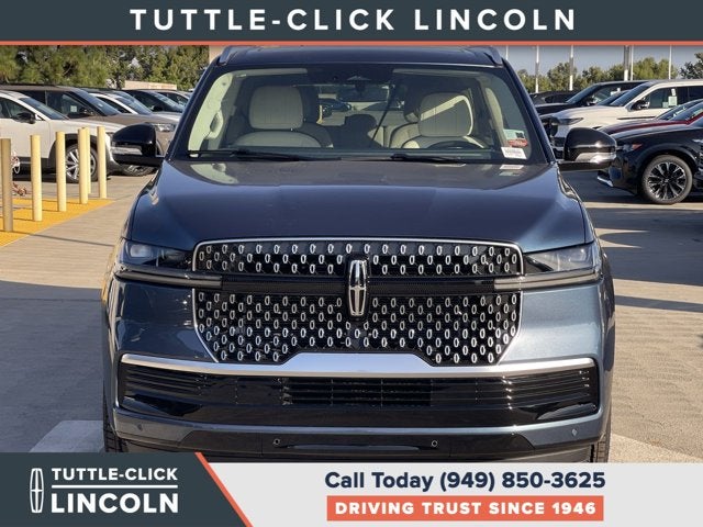 2027 Lincoln Navigator Reserve