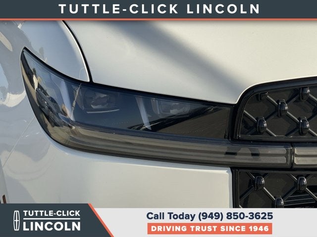 2027 Lincoln Navigator Black Label