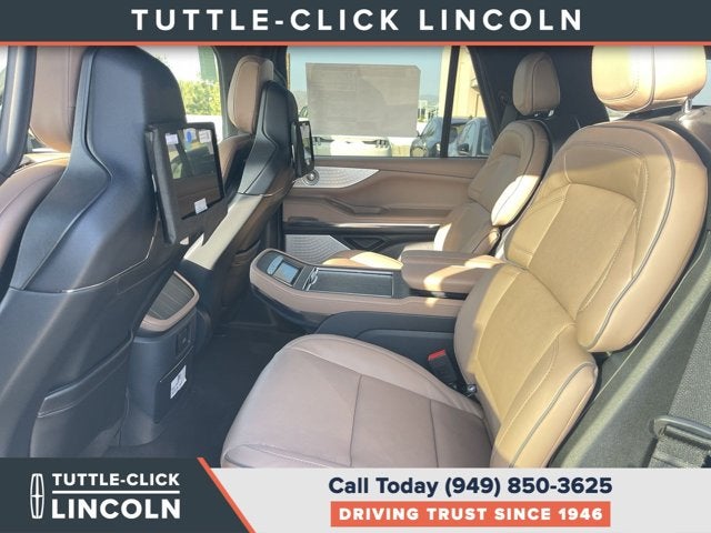 2027 Lincoln Navigator Black Label
