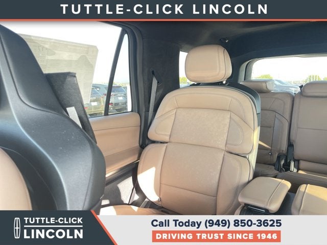 2027 Lincoln Navigator Black Label
