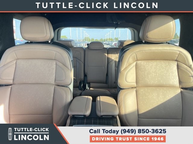 2027 Lincoln Navigator Black Label