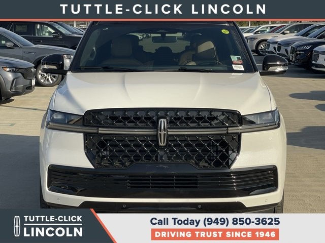 2027 Lincoln Navigator Black Label