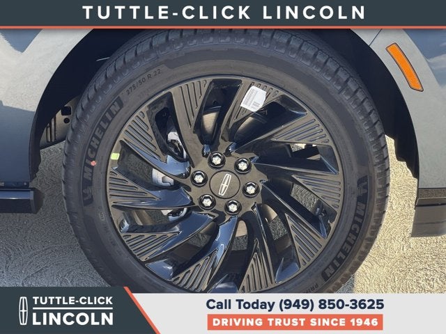 2027 Lincoln Navigator L Reserve