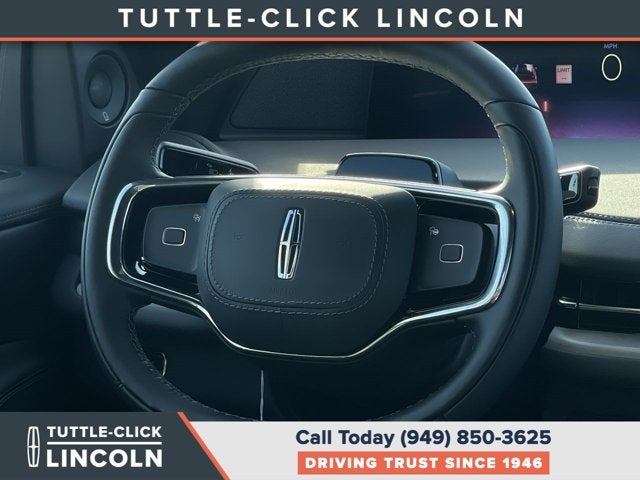 2027 Lincoln Navigator L Reserve
