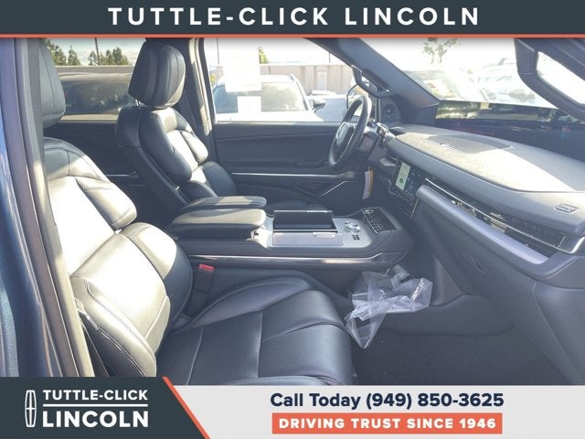 2027 Lincoln Navigator L Reserve