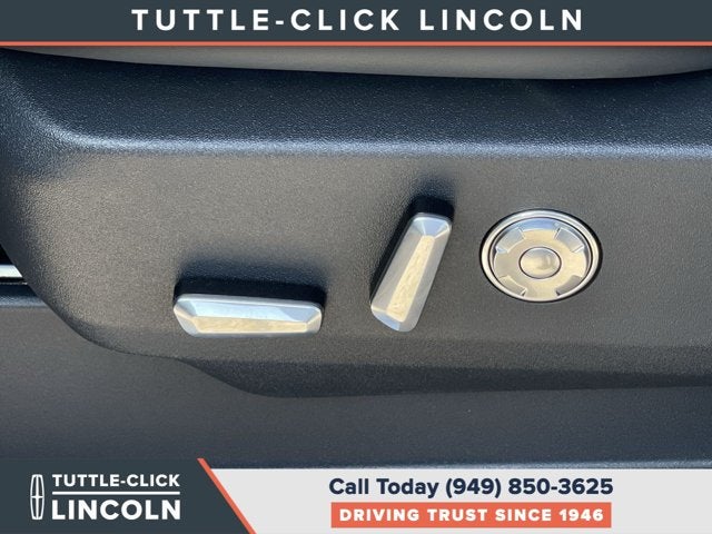 2027 Lincoln Navigator L Reserve