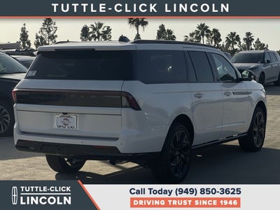 2027 Lincoln Navigator L Reserve
