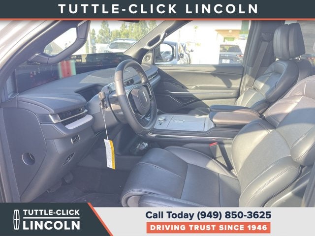 2027 Lincoln Navigator L Reserve