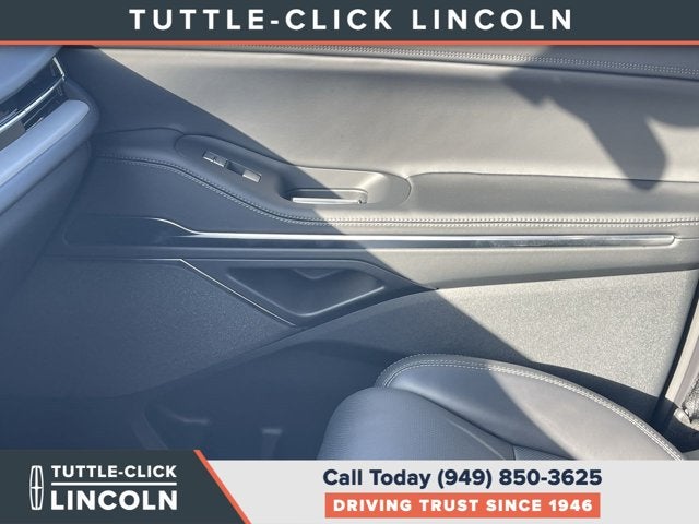 2027 Lincoln Navigator L Reserve