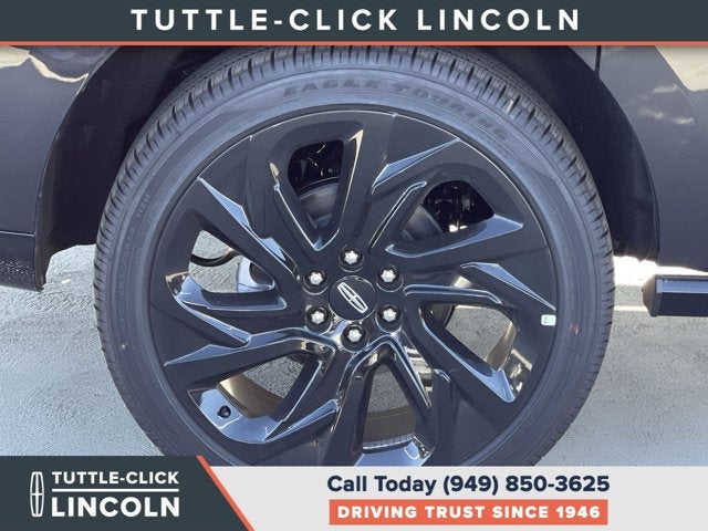 2027 Lincoln Navigator L Reserve
