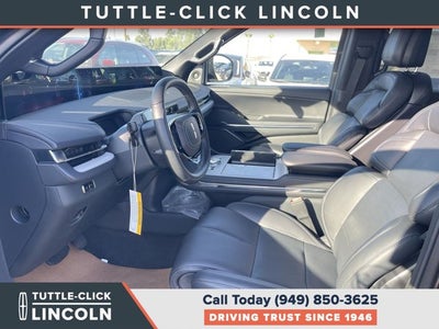 2027 Lincoln Navigator L Reserve