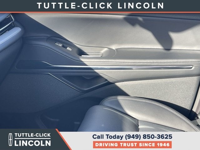 2027 Lincoln Navigator L Reserve