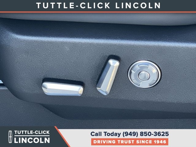2027 Lincoln Navigator L Reserve