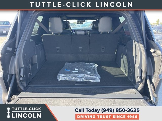 2027 Lincoln Navigator L Reserve