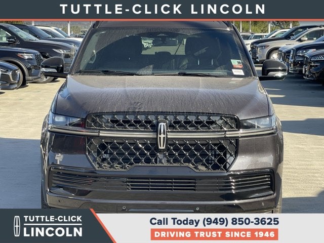 2027 Lincoln Navigator L Reserve