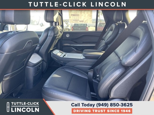 2027 Lincoln Navigator L Reserve