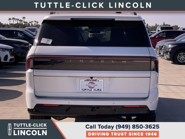 2027 Lincoln Navigator L Reserve