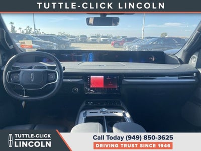 2027 Lincoln Navigator L Reserve