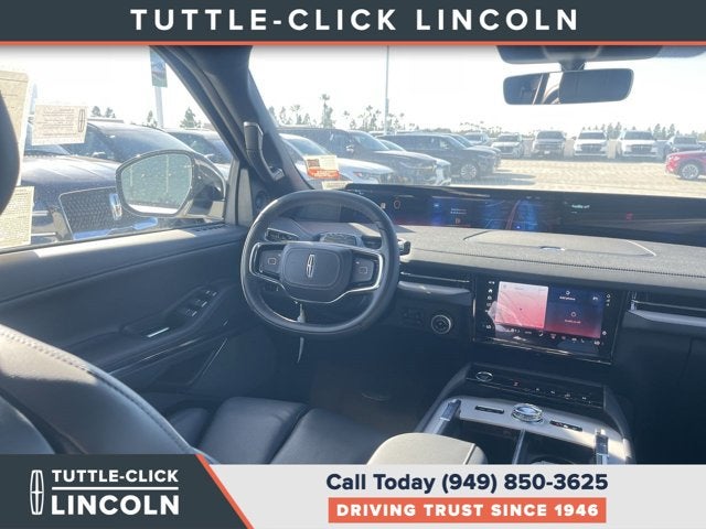 2027 Lincoln Navigator L Reserve