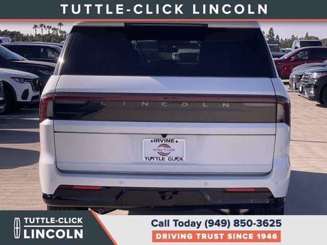 2027 Lincoln Navigator L Reserve
