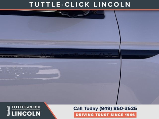 2027 Lincoln Navigator L Reserve