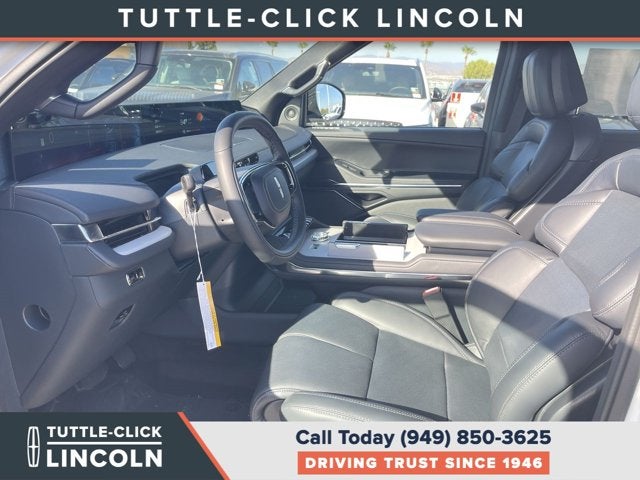 2027 Lincoln Navigator L Reserve