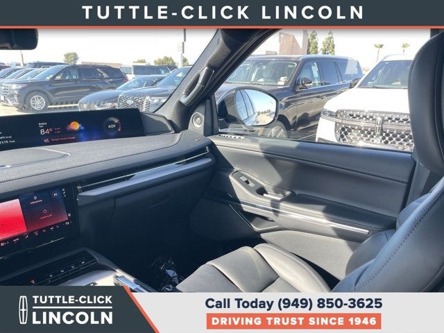 2027 Lincoln Navigator L Reserve