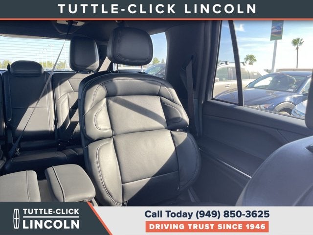 2027 Lincoln Navigator L Reserve