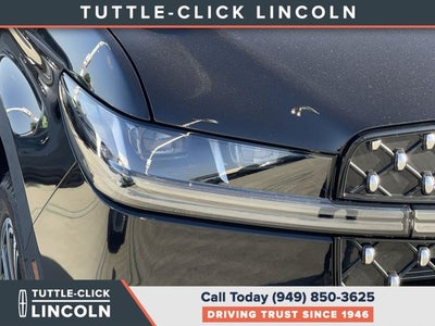 2027 Lincoln Navigator L Black Label