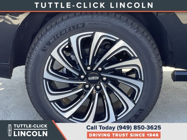 2027 Lincoln Navigator L Black Label