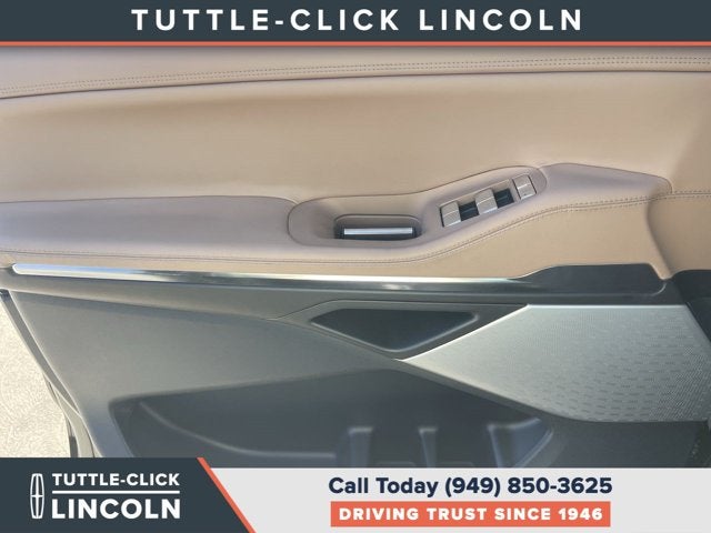 2027 Lincoln Navigator L Black Label