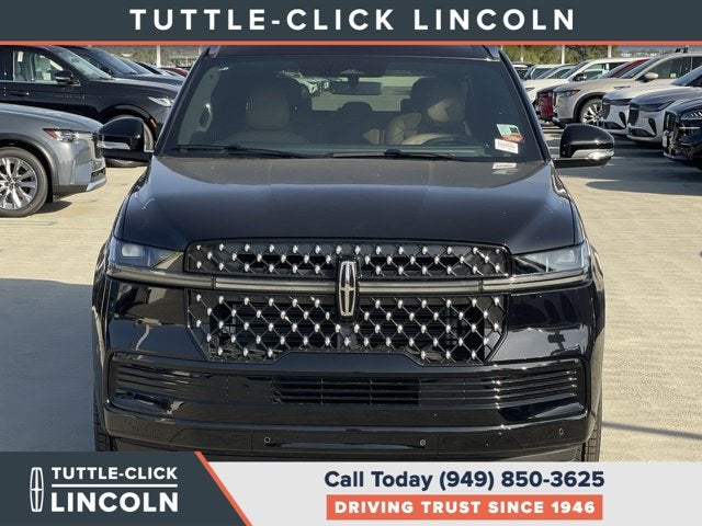 2027 Lincoln Navigator L Black Label