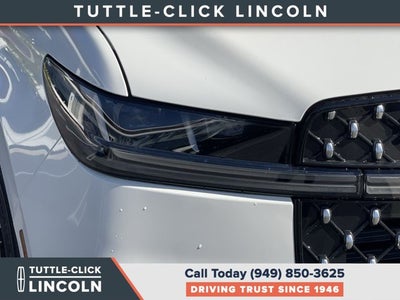 2027 Lincoln Navigator L Black Label