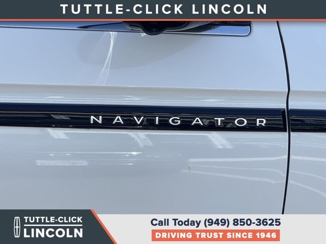 2027 Lincoln Navigator L Black Label