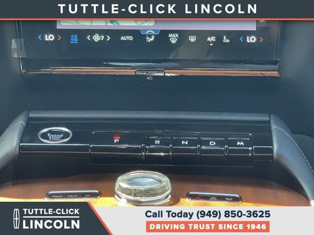 2027 Lincoln Navigator L Black Label