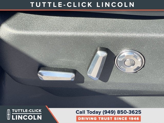 2027 Lincoln Navigator L Black Label