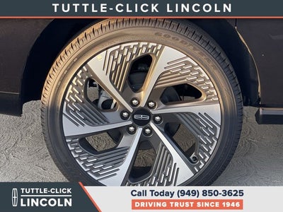 2027 Lincoln Navigator L Black Label