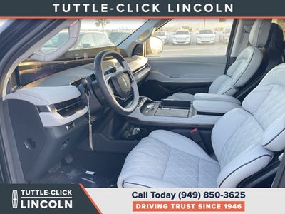 2027 Lincoln Navigator L Black Label