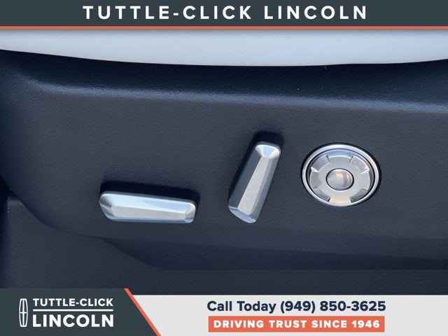 2027 Lincoln Navigator L Black Label