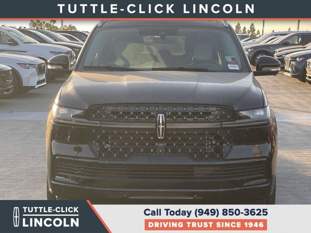 2027 Lincoln Navigator L Black Label
