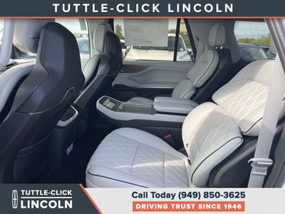 2026 Lincoln Navigator L Black Label