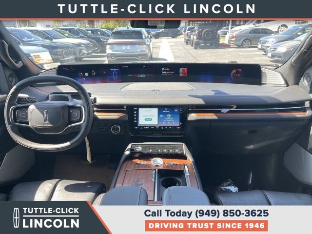 2027 Lincoln Navigator L Black Label