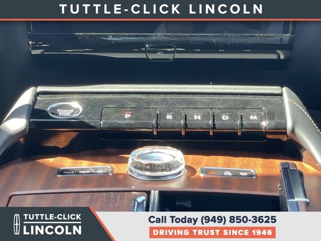 2027 Lincoln Navigator L Black Label